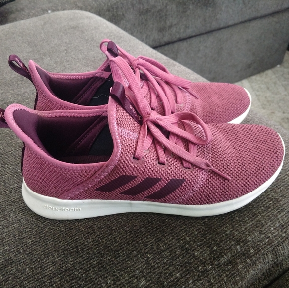 adidas Shoes - Adidas cloudfoam athletic shoes *LOWEST PRICE*